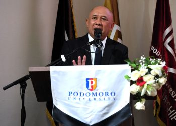 Menteri Teten Masduki Raih Anugerah Tokoh Kewirusahaan Dari Universitas Agung Podomoro