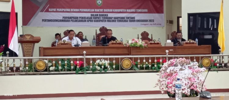 Ketua DPRD Malra Pimpin Paripurna Penjelasan Bupati Terhadap Ranperda Pertanggungjawaban APBD 2023