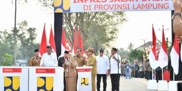 Kunker Di Lampung, Presiden Jokowi Resmikan Infrastruktur Jalan