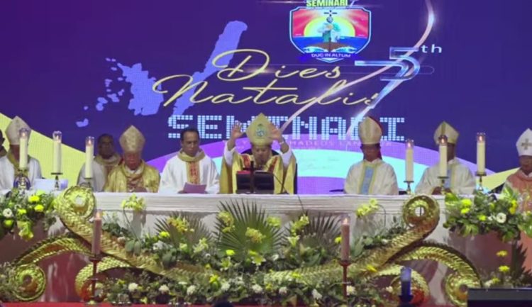 Ini Pesan Para Uskup Dalam Perayaan Dies Natalis Ke-75 Seminari Langgur