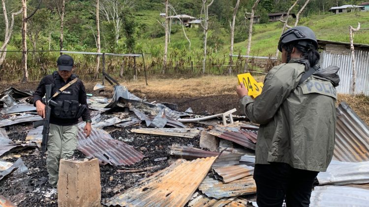 Serangan Brutal di Yahukimo, Satgas Damai Cartenz Lakukan Evakuasi dan Olah TKP
