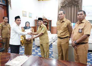 Reniuryaan Jabat Direktur Perumda Air Minum Maren Kota Tual Ganti Farfar
