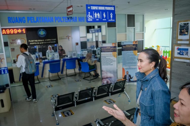 Menteri Pariwisata Kunjungi Poltekpar NHI Bandung, Tinjau Pengembangan SDM Pariwisata