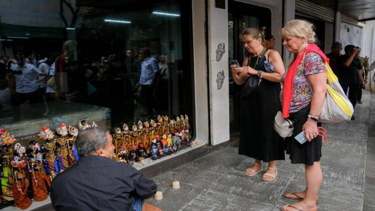 Menteri Pariwisata Tekankan Kebersihan dan Keamanan Destinasi Wisata di Bandung