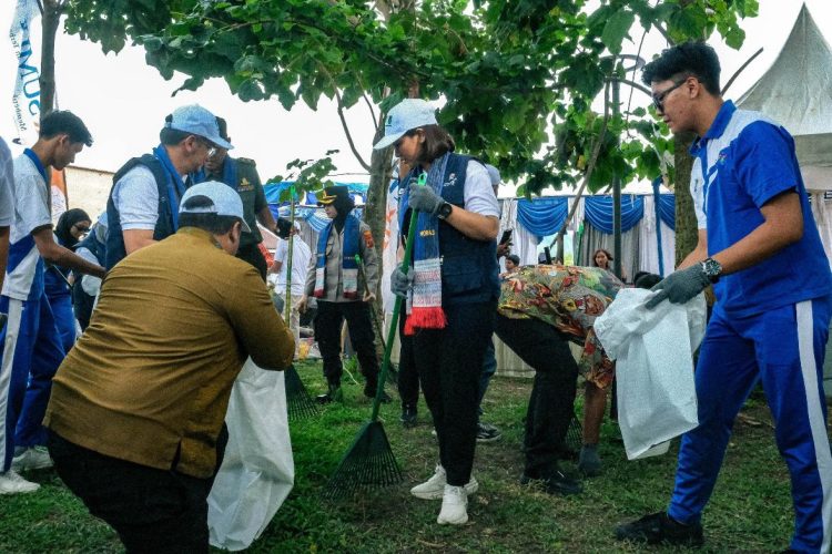 Dorong Pariwisata Berkelanjutan, Kemenpar Gelar Gerakan Wisata Bersih di Danau Toba