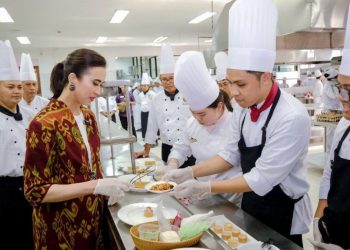 Menteri Pariwisata Tinjau Poltekpar Bali, Tekankan Pentingnya SDM Unggul