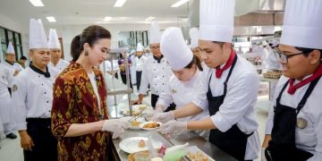 Menteri Pariwisata Tinjau Poltekpar Bali, Tekankan Pentingnya SDM Unggul