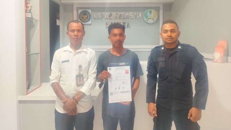 Lapas Namlea Bebaskan Tiga Warga Binaan Melalui Program PB di Bulan Juli