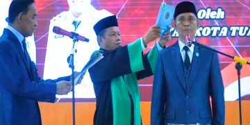 Wali Kota Tual Lantik Ridwan H. Renwarin sebagai Penjabat Sekda