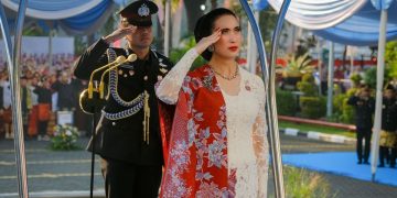 Menteri Widiyanti Jadi Irup Peringatan HUT ke-80 RI di Lingkup Kemenpar