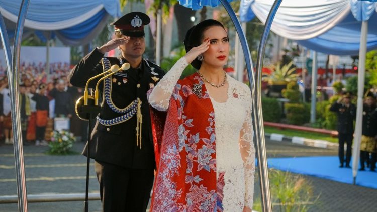 Menteri Widiyanti Jadi Irup Peringatan HUT ke-80 RI di Lingkup Kemenpar