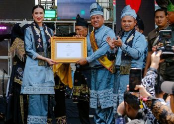 Festival Pacu Jalur 2025 Dibuka, Menpar: Ikon Budaya Jadi Magnet Wisata Dunia