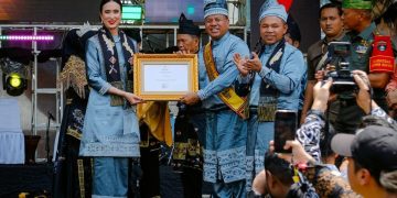 Festival Pacu Jalur 2025 Dibuka, Menpar: Ikon Budaya Jadi Magnet Wisata Dunia