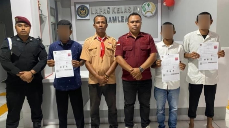 Bebas Cuti Bersyarat, Tiga Warga Binaan Lapas Namlea Jalani Wajib Lapor