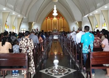 Pesta Pemuliaan Salib Suci, Simak Bacaan Liturgi Minggu 14 September 2025