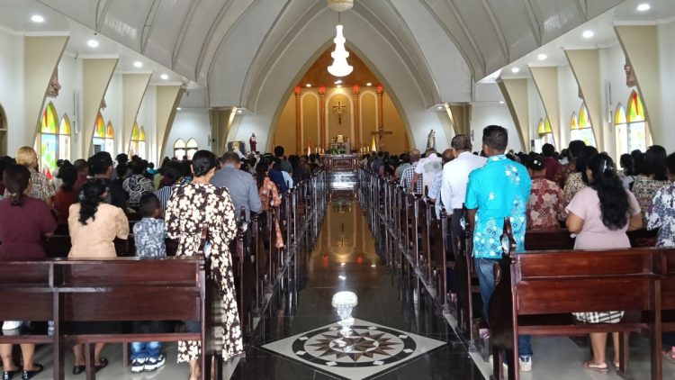Pesta Pemuliaan Salib Suci, Simak Bacaan Liturgi Minggu 14 September 2025