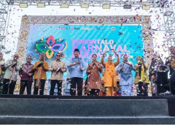 Wamenpar Targetkan 50 Ribu Pengunjung di Gorontalo Karnaval Karawo 2025