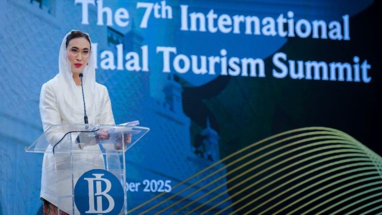 Menteri Pariwisata Dorong Indonesia Menjadi Pusat Pariwisata Halal Terdepan