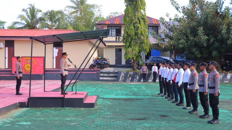 Penghargaan untuk Personel Berprestasi, Kapolres Tual Tekankan Dedikasi dan Humanis
