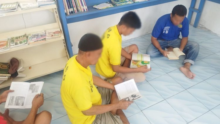 Perpustakaan Lapas Namlea Jadi Sarana Literasi Warga Binaan setiap Hari
