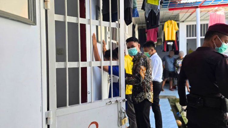Cegah Barang Terlarang, Lapas Namlea Rutin Gelar Penggeledahan