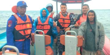 Tim SAR Gabungan Selamatkan Dua Warga yang Hilang di Perairan Tual