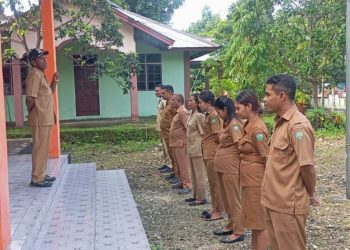 Pimpin Apel Perdana 2026, Kepala Ohoi Iso Tekankan Disiplin Perangkat