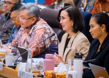 Menpar Paparkan Capaian Pariwisata 2025 dan Target 2026 di DPR