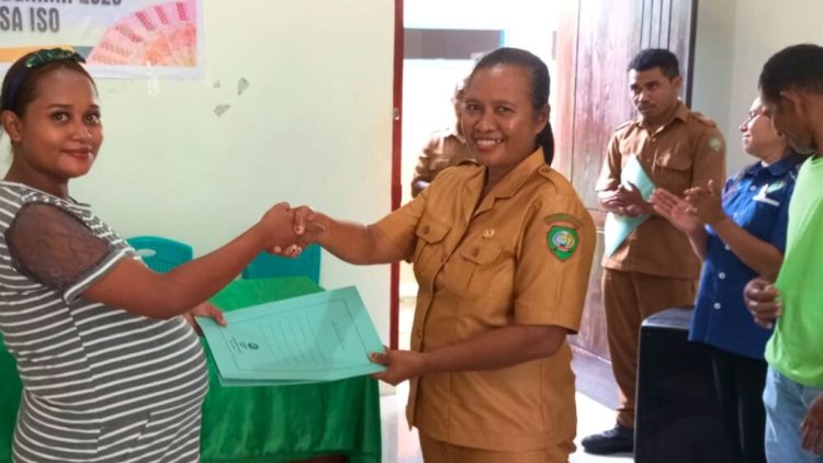 Usai Terima SK, Kelembagaan Ohoi Iso Diminta Maksimalkan Pelayanan Warga