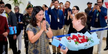 Pariwisata 2026 Dibuka, Kemenpar Sambut Wisman Pertama