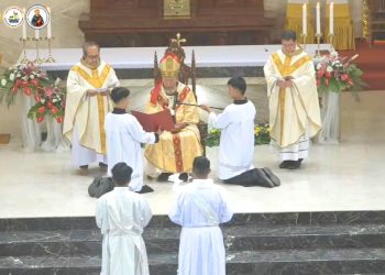 Ini Pesan Uskup Yustinus Saat Tahbiskan Dua Imam Baru di Samarinda