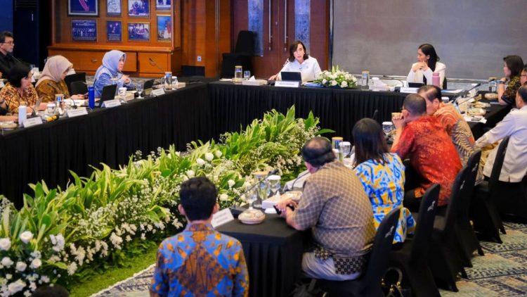 Menpar Widiyanti Dialog dengan Pelaku Industri, Bahas Tantangan Pariwisata Nasional