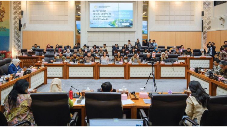 Menpar: Kinerja Pariwisata 2025 Lampaui Target Pemerintah