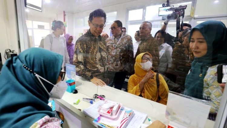Menkes: Cek Kesehatan Gratis Kini Tak Cuma Deteksi, Pasien Langsung Diobati