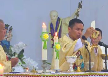 Misa Perdana di Ohoi Kelanit, Ini Pesan Pastor Crysan Dwiputra Lefteuw Malla MSF