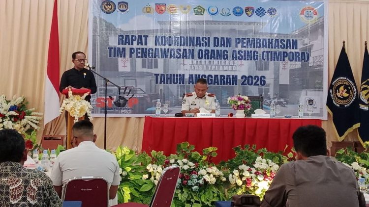 Asisten I Buka Rakor Timpora Buru, Pengawasan WNA di Tambang Jadi Sorotan