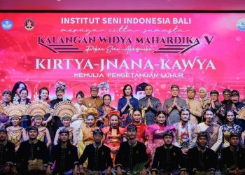 Menpar Widiyanti: Wisatawan Sekarang Cari Pengalaman Belajar Budaya, Bukan Cuma Foto