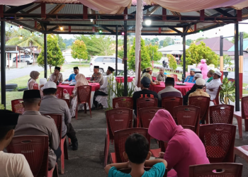 Polsek Namlea dan KNPI Gelar Buka Puasa Bersama Masyarakat di Mapolres