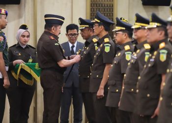 Jaksa Agung Lantik Puluhan Kajati dan Pejabat Eselon II, Ingatkan Soal Integritas!