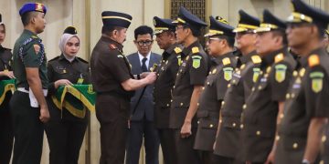 Jaksa Agung Lantik Puluhan Kajati dan Pejabat Eselon II, Ingatkan Soal Integritas!