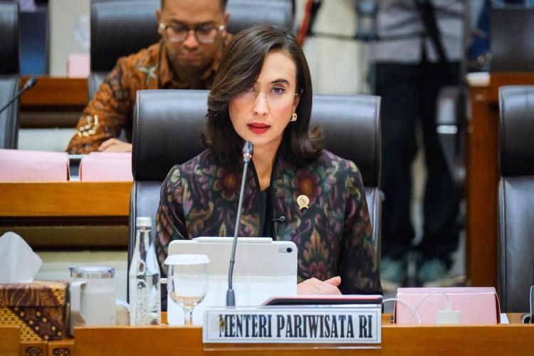 Siasat Kemenpar Jaga Target Pariwisata di Tengah Krisis Global