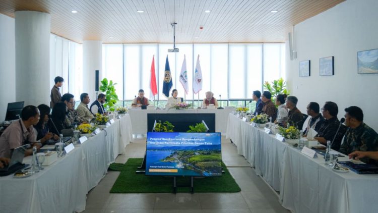 Menpar Tekankan Sinkronisasi Master Plan untuk Percepatan Pengembangan Danau Toba
