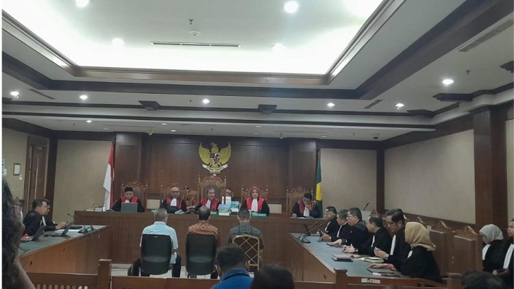 JPU Tuntut 3 Terdakwa Korupsi Pertamina: 14 Tahun hingga 8 Tahun Penjara