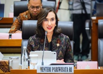 Tegaskan Transparansi, Menpar Widiyanti Perkuat Sinergi dengan Komisi VII