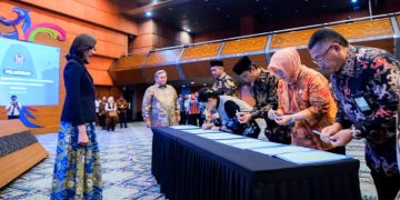 Menpar Widiyanti Lantik Pejabat Kemenpar, Tekankan Integritas dan Pelayanan Publik